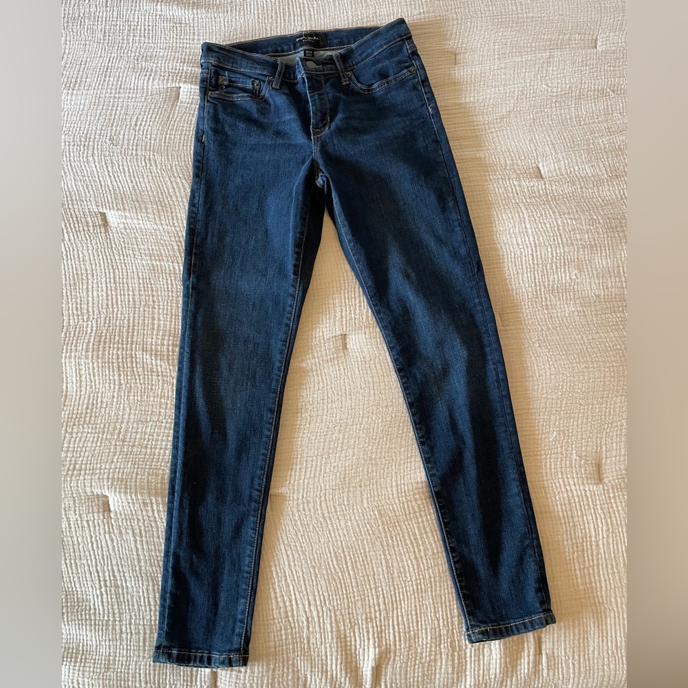 Barely worn Banana Republic Sculpt Skinny jeans size 27/4